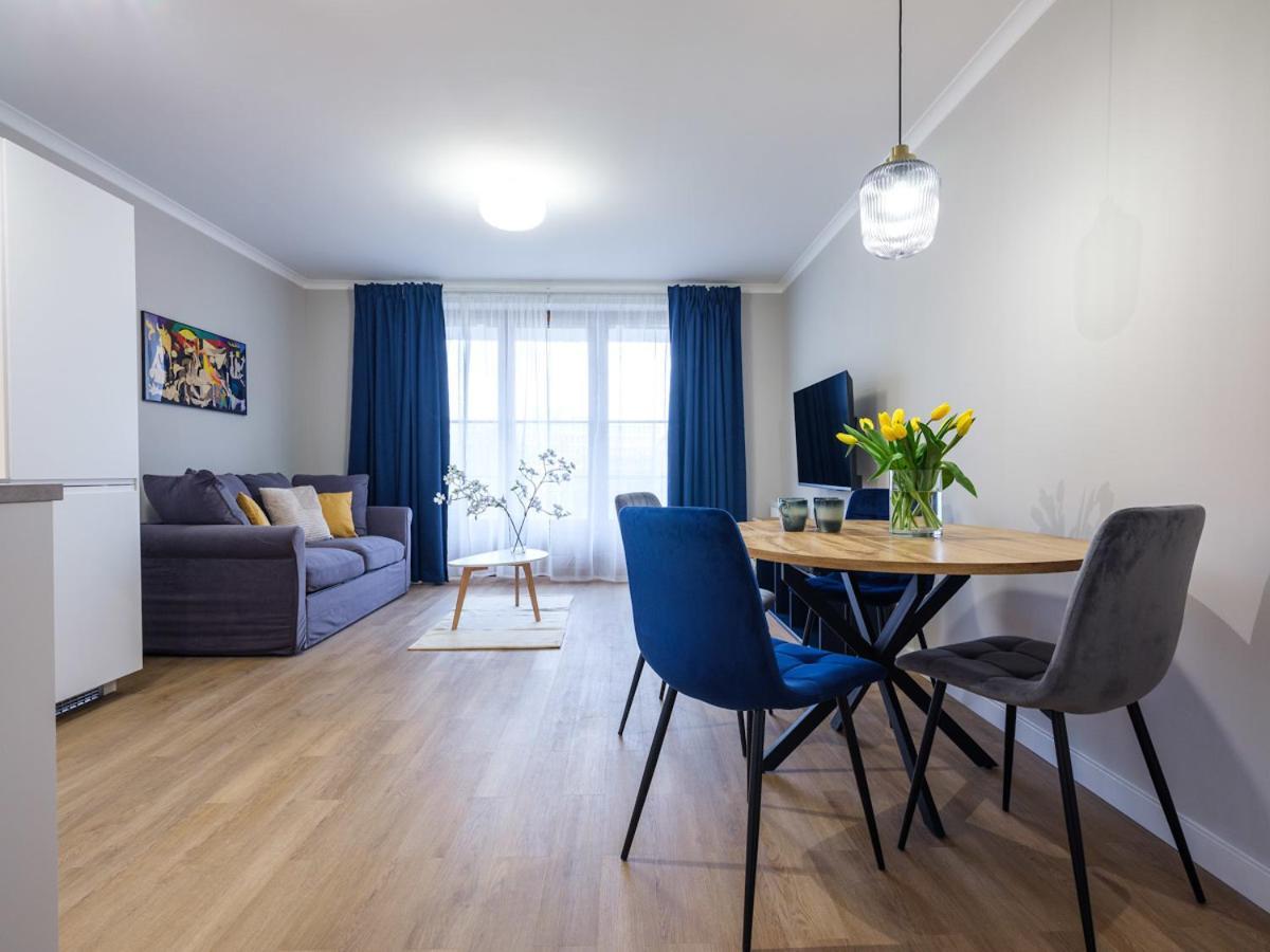 Tyzenhauz Suites Topolowa Krasków Εξωτερικό φωτογραφία