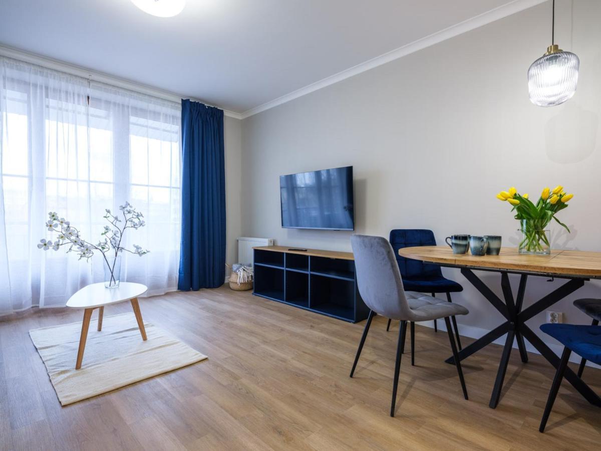 Tyzenhauz Suites Topolowa Krasków Εξωτερικό φωτογραφία